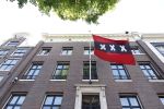 Amsterdam 10 september 2025
Prinses Amalia is uitgenodigd voor een  lunch in de ambtswoning van burgemeester Femke Halsema, waar zij een ontmoeting had met het gemeentebestuur van Amsterdam. Ambtswoning Femke Halsema met Amsterdamse vlag