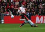 Eindhoven, 21 September 2025
PSV-AJAX, Eindstand 2-2
Kompetitie seizoen 2025-2026
Anass Salah-Eddine met Owen Wijndal