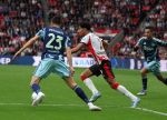 Eindhoven, 21 September 2025
PSV-AJAX, Eindstand 2-2
Kompetitie seizoen 2025-2026
Anass Salah-Eddine met Steven Berghuis
