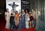 Rotterdam 27 september 2025
Opening show Iris v Herpen in de kunsthal in Rotterdam. Becky G Gia Bab en Maan de Steenwinkel