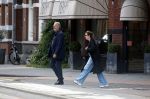 Amsterdan 25 augustus 2025
Bert Kuizenga met zijn vrouw op straat in Amsterdam zuid