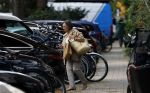 Amsterdam 30 september 2025
Gerdi Verbeet winkelt op de cornelis schuytstraat