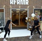 Enkhuizen 30 augustus 2025
Irene Schouten opent met haar compagnon Susan Bakker de tweede RFRMR  .RFRMR is een pilates studio