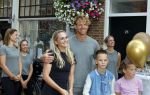 Enkhuizen 30 augustus 2025
Irene Schouten opent met haar compagnon Susan Bakker de tweede RFRMR  .RFRMR is een pilates studio . Irene Schouten met haar man Dirk Jan