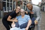 Enkhuizen 30 augustus 2025
Irene Schouten opent met haar compagnon Susan Bakker de tweede RFRMR  .RFRMR is een pilates studio . Irene Schouten met haar moeder en vader