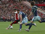 Eindhoven, 21 September 2025
PSV-AJAX, Eindstand 2-2
Kompetitie seizoen 2025-2026
Ismael Saibari met Josip Sutalo