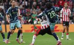 Eindhoven, 21 September 2025
PSV-AJAX, Eindstand 2-2
Kompetitie seizoen 2025-2026
Ismael Saibari met Kian Fitz-Jim