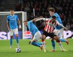 Eindhoven, 21 Oktober 2025
CL Wedstrijd PSV-Napolie, eindstand 6-2
Ismael Saibari met Noa Lang