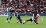 Eindhoven, 21 September 2025
PSV-AJAX, Eindstand 2-2
Kompetitie seizoen 2025-2026
Ismael Saibari met Oliver Edvardsen