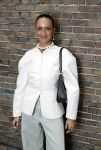 Amsterdam 18 september 2025
Prinses Eloise organiseert samen met Attire Amsterdam en My Lima Lima een modeshow . Haar ouders, Prins Constantijn en moeder Prinses Laurentien zijn natuurlijk aanwezig . Jada Borsato