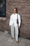 Amsterdam 18 september 2025
Prinses Eloise organiseert samen met Attire Amsterdam en My Lima Lima een modeshow . Haar ouders, Prins Constantijn en moeder Prinses Laurentien zijn natuurlijk aanwezig . Jada Borsato