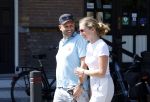 Baarn 11 augustus 2025
Jamie Kames met haar nieuwe vriend Jeffrey Erens (Vieze Jack ) bij eethuys Generaal in Baarn .
