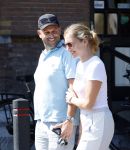 Baarn 11 augustus 2025
Jamie Kames met haar nieuwe vriend Jeffrey Erens (Vieze Jack ) bij eethuys Generaal in Baarn .