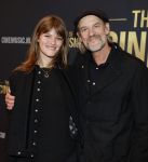 Amsterdam 12 september 2025
Uitreiking Cinemusic Rembrandt Oeuvre Award - tijdens The Night Of Cinemusic in het Concertgebouw. Jeroen Krabbe krijgt Ouvre prijs uit handen van Rene Mioch . Jasper Krabbe met zijn dochter
