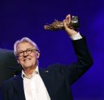 Amsterdam 12 september 2025
Uitreiking Cinemusic Rembrandt Oeuvre Award - tijdens The Night Of Cinemusic in het Concertgebouw. Jeroen Krabbe krijgt Ouvre prijs uit handen van Rene Mioch .