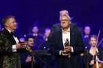 Amsterdam 12 september 2025
Uitreiking Cinemusic Rembrandt Oeuvre Award - tijdens The Night Of Cinemusic in het Concertgebouw. Jeroen Krabbe krijgt Ouvre prijs uit handen van Rene Mioch .