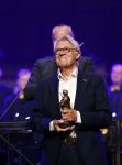 Amsterdam 12 september 2025
Uitreiking Cinemusic Rembrandt Oeuvre Award - tijdens The Night Of Cinemusic in het Concertgebouw. Jeroen Krabbe krijgt Ouvre prijs uit handen van Rene Mioch .