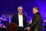 Amsterdam 12 september 2025
Uitreiking Cinemusic Rembrandt Oeuvre Award - tijdens The Night Of Cinemusic in het Concertgebouw. Jeroen Krabbe krijgt Ouvre prijs uit handen van Rene Mioch .