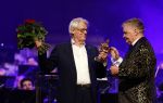 Amsterdam 12 september 2025
Uitreiking Cinemusic Rembrandt Oeuvre Award - tijdens The Night Of Cinemusic in het Concertgebouw. Jeroen Krabbe krijgt Ouvre prijs uit handen van Rene Mioch .