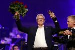 Amsterdam 12 september 2025
Uitreiking Cinemusic Rembrandt Oeuvre Award - tijdens The Night Of Cinemusic in het Concertgebouw. Jeroen Krabbe krijgt Ouvre prijs uit handen van Rene Mioch .