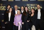 Amsterdam 12 september 2025
Uitreiking Cinemusic Rembrandt Oeuvre Award - tijdens The Night Of Cinemusic in het Concertgebouw. Jeroen Krabbe krijgt Ouvre prijs uit handen van Rene Mioch .  Jeroen Krabbe met zijn vrouw Herma en hun kleinkinderen