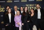 Amsterdam 12 september 2025
Uitreiking Cinemusic Rembrandt Oeuvre Award - tijdens The Night Of Cinemusic in het Concertgebouw. Jeroen Krabbe krijgt Ouvre prijs uit handen van Rene Mioch .  Jeroen Krabbe met zijn vrouw Herma en hun kleinkinderen