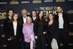 Amsterdam 12 september 2025
Uitreiking Cinemusic Rembrandt Oeuvre Award - tijdens The Night Of Cinemusic in het Concertgebouw. Jeroen Krabbe krijgt Ouvre prijs uit handen van Rene Mioch .  Jeroen Krabbe met zijn vrouw Herma en hun kleinkinderen