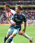 Eindhoven, 21 September 2025
PSV-AJAX, Eindstand 2-2
Kompetitie seizoen 2025-2026
Joey Veerman met Oliver Edvardsen