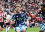Eindhoven, 21 September 2025
PSV-AJAX, Eindstand 2-2
Kompetitie seizoen 2025-2026
Kenneth Taylor scoort uit penalty 1-1