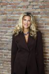 Amsterdam 18 september 2025
Prinses Eloise organiseert samen met Attire Amsterdam en My Lima Lima een modeshow . Haar ouders, Prins Constantijn en moeder Prinses Laurentien zijn natuurlijk aanwezig . Kim Kotter