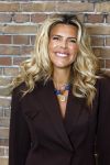 Amsterdam 18 september 2025
Prinses Eloise organiseert samen met Attire Amsterdam en My Lima Lima een modeshow . Haar ouders, Prins Constantijn en moeder Prinses Laurentien zijn natuurlijk aanwezig . Kim Kotter