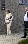 Rotterdam 20 september 2025
Crematie Gerard Cox bij crematorium de Hoeksche Waard. Lee Towers met zijn vrouw Laura