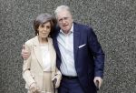 Rotterdam 20 september 2025
Crematie Gerard Cox bij crematorium de Hoeksche Waard. Lee Towers met zijn vrouw Laura