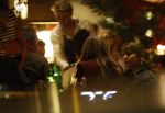 Amsterdam 11 september 2025
Linda de Mol Jeroen Rietbergen Noa Vahle Julian Vahle en zijn vriendin Chelsea Weimar zijn gezellig uitetetn in de nieuwe Hotspot van Amsterdam Restaurant Toet . Ook Ruud Gullit en zijn vriendin Karin de Rooij waren aanwezig .