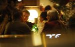 Amsterdam 11 september 2025
Linda de Mol Jeroen Rietbergen Noa Vahle Julian Vahle en zijn vriendin Chelsea Weimar zijn gezellig uitetetn in de nieuwe Hotspot van Amsterdam Restaurant Toet . Ook Ruud Gullit en zijn vriendin Karin de Rooij waren aanwezig .
