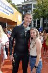 Amsterdam 6  september 2025
Maarten v d Weijden zwemt 75 km in 24 uur voor Jeugdfonds Sport Cultuur amsterdam . Zijn vriendin Anne begeleidt hem met een sloep .