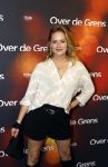 Amsterdam 26 augustus 2025
Premiere over de Grens in het vondelpark . De cast bestaat uit Manuel Broekman Jasmine Sendar Nienke Plas Vincent Banic en Elisabeth Puglia. Marieke Westenenk