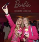 Amsterdam 10 september 2025
Opening Wondr Barbie in Amsterdam. 
Mylene Waalewijn en Roos Waalewijn