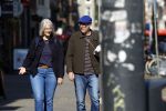 Amsterdam 29 september 2025
Owen Schumacher met zijn vrouw op straat in Amsterdam zuid.