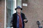 Amsterdam 26 september 2025
Peter faber wachtend op straat op een taxi.