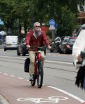Amsterdam 1 september 2025
Porgy Franssen op de electrische fiets in Amsterdam zuid.