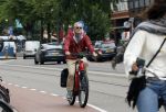 Amsterdam 1 september 2025
Porgy Franssen op de electrische fiets in Amsterdam zuid.