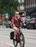 Amsterdam 1 september 2025
Porgy Franssen op de electrische fiets in Amsterdam zuid.