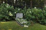 Lage Vuursche 14 augustus 2025
Prins Friso ligt begraven op de begraafplaats de Lage vuursche naast Kasteel Drakesteyn waar prinses Beatrix woont.