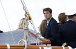 Amsterdam 24 augustus 202
Prins Maurits en Prinses MarilÃ¨ne hebben drie kinderen: Anna (geboren in 2001), Lucas (geboren in 2002), en Felicia (geboren in 2005). Hun volledige achternaam is Van Lippe-Biesterfeld van Vollenhoven . Prins Maurits neemt met zijn gezin de Vlootschouw af tijdens de laatste dag van Sail. Ze varen met de Groene Draeck.