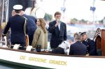 Amsterdam 24 augustus 202
Prins Maurits en Prinses MarilÃ¨ne hebben drie kinderen: Anna (geboren in 2001), Lucas (geboren in 2002), en Felicia (geboren in 2005). Hun volledige achternaam is Van Lippe-Biesterfeld van Vollenhoven . Prins Maurits neemt met zijn gezin de Vlootschouw af tijdens de laatste dag van Sail. Ze varen met de Groene Draeck.