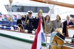 Amsterdam 24 augustus 202
Prins Maurits en Prinses MarilÃ¨ne hebben drie kinderen: Anna (geboren in 2001), Lucas (geboren in 2002), en Felicia (geboren in 2005). Hun volledige achternaam is Van Lippe-Biesterfeld van Vollenhoven . Prins Maurits neemt met zijn gezin de Vlootschouw af tijdens de laatste dag van Sail. Ze varen met de Groene Draeck.