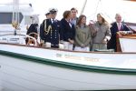 Amsterdam 24 augustus 202
Prins Maurits en Prinses MarilÃ¨ne hebben drie kinderen: Anna (geboren in 2001), Lucas (geboren in 2002), en Felicia (geboren in 2005). Hun volledige achternaam is Van Lippe-Biesterfeld van Vollenhoven . Prins Maurits neemt met zijn gezin de Vlootschouw af tijdens de laatste dag van Sail. Ze varen met de Groene Draeck.