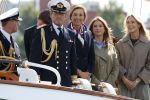 Amsterdam 24 augustus 202
Prins Maurits en Prinses MarilÃ¨ne hebben drie kinderen: Anna (geboren in 2001), Lucas (geboren in 2002), en Felicia (geboren in 2005). Hun volledige achternaam is Van Lippe-Biesterfeld van Vollenhoven . Prins Maurits neemt met zijn gezin de Vlootschouw af tijdens de laatste dag van Sail. Ze varen met de Groene Draeck.