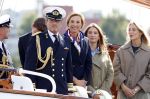 Amsterdam 24 augustus 202
Prins Maurits en Prinses MarilÃ¨ne hebben drie kinderen: Anna (geboren in 2001), Lucas (geboren in 2002), en Felicia (geboren in 2005). Hun volledige achternaam is Van Lippe-Biesterfeld van Vollenhoven . Prins Maurits neemt met zijn gezin de Vlootschouw af tijdens de laatste dag van Sail. Ze varen met de Groene Draeck.
